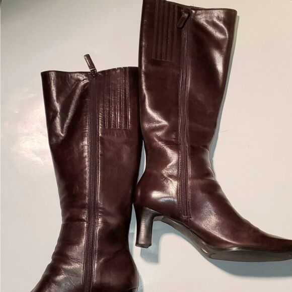 Antonio Melani Knee Boot Heels Women’s Size 9.5 Brown  Leather - Picture 2 of 10